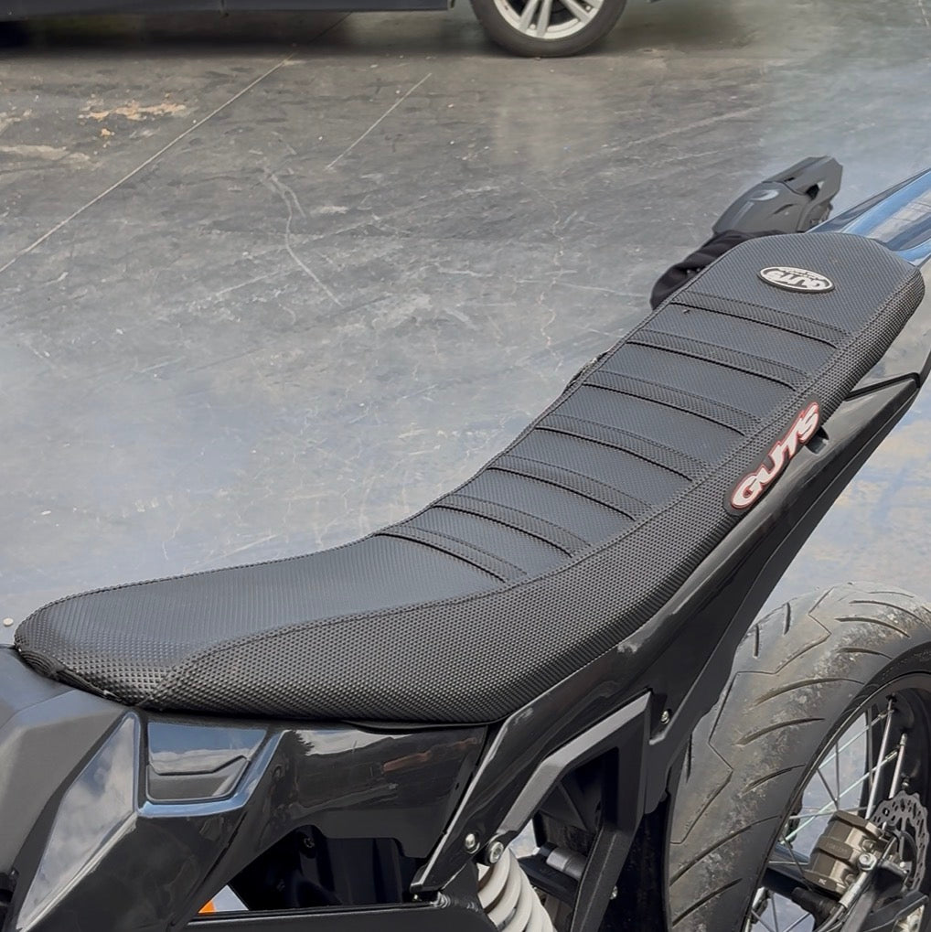 Ultra Bee Guts Seat Cover